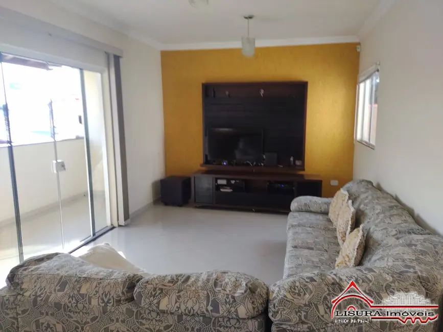 Foto 8 de Casa com 3 quartos à venda, 208m2 em Parque Itamarati, Jacarei - SP