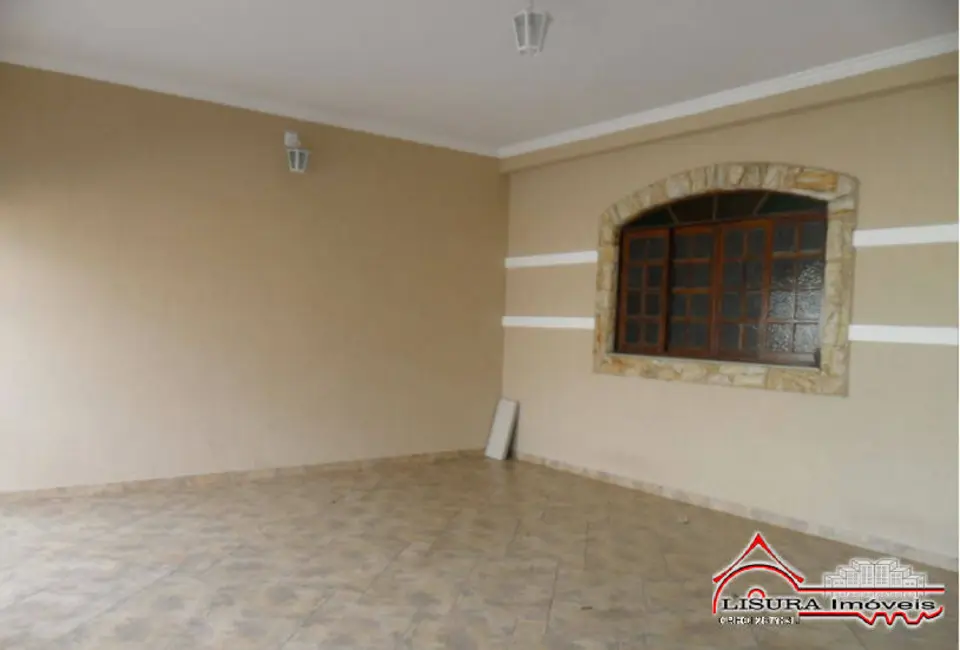 Foto 5 de Casa com 4 quartos à venda, 140m2 em Parque dos Príncipes, Jacarei - SP