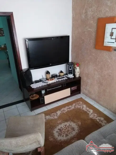 Foto 7 de Casa com 3 quartos à venda, 180m2 em Parque dos Príncipes, Jacarei - SP