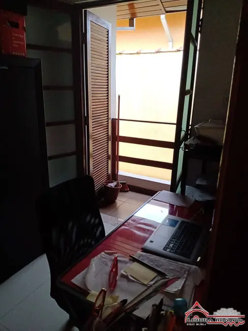 Foto 9 de Casa de Condomínio com 2 quartos à venda, 140m2 em Parque Califórnia, Jacarei - SP