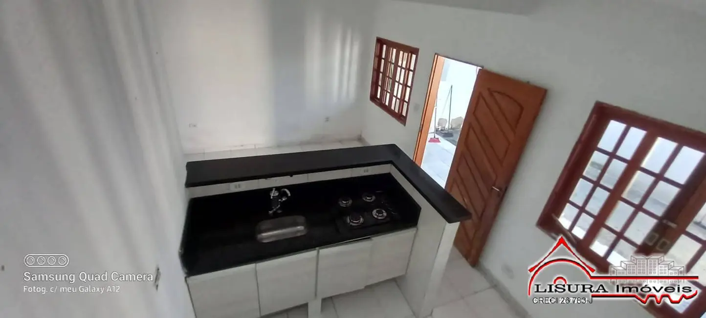 Foto 2 de Casa com 2 quartos à venda em Loteamento Villa Branca, Jacarei - SP