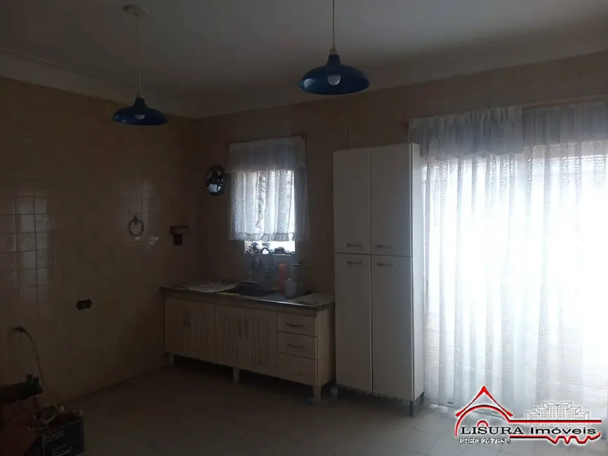Foto 6 de Casa com 4 quartos à venda, 178m2 em Centro, Jacarei - SP