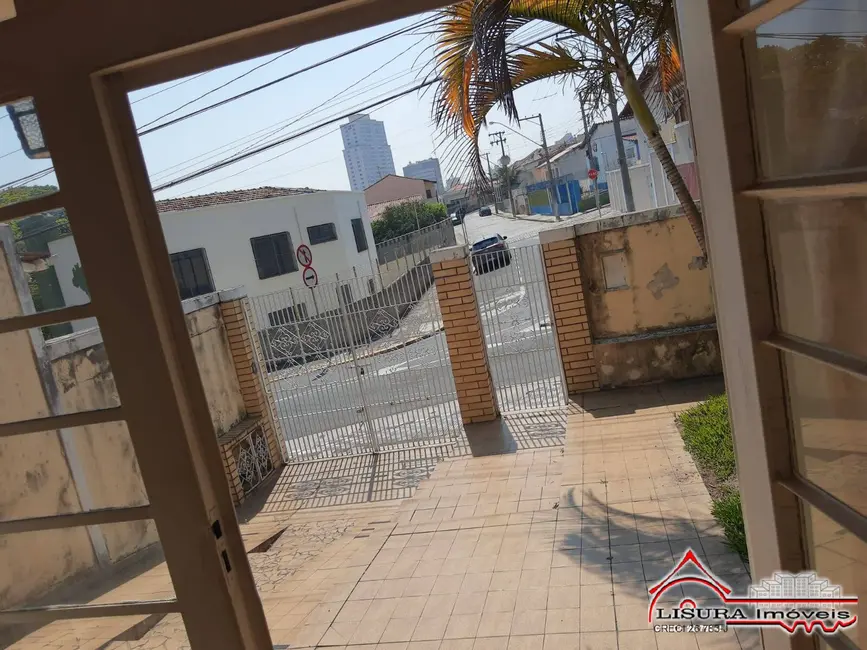 Foto 4 de Casa com 4 quartos à venda, 178m2 em Centro, Jacarei - SP