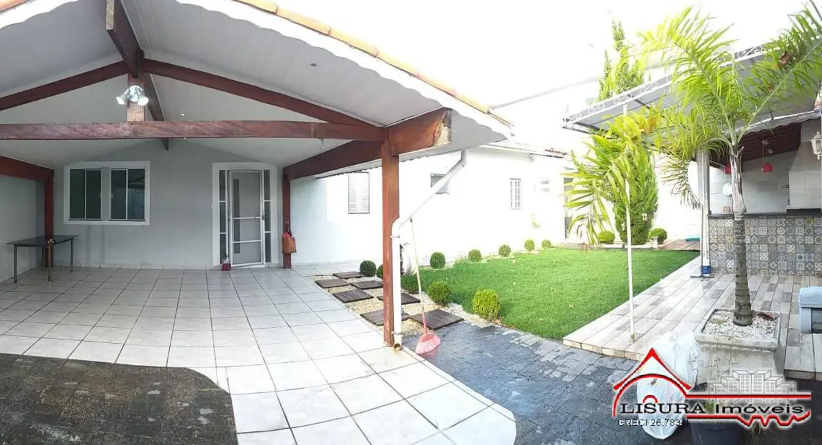 Foto 1 de Casa com 3 quartos à venda, 130m2 em Jardim Siesta, Jacarei - SP