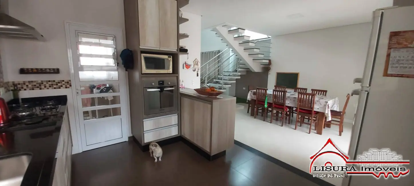 Foto 3 de Casa com 3 quartos à venda, 230m2 em Loteamento Villa Branca, Jacarei - SP