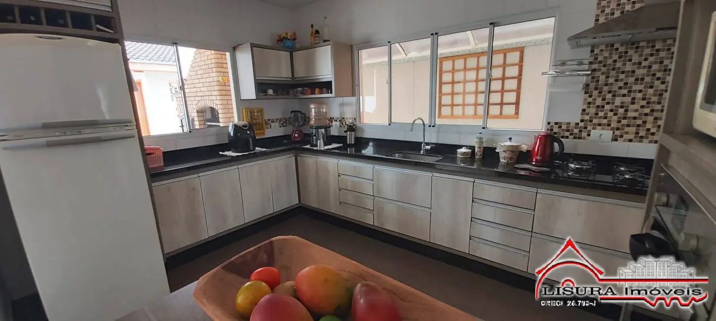 Foto 4 de Casa com 3 quartos à venda, 230m2 em Loteamento Villa Branca, Jacarei - SP