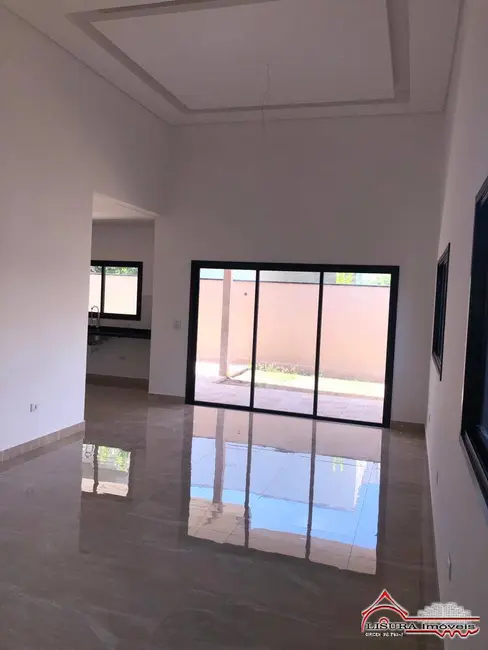 Foto 3 de Casa de Condomínio com 3 quartos à venda, 146m2 em Jardim Residencial Golden Park, Jacarei - SP