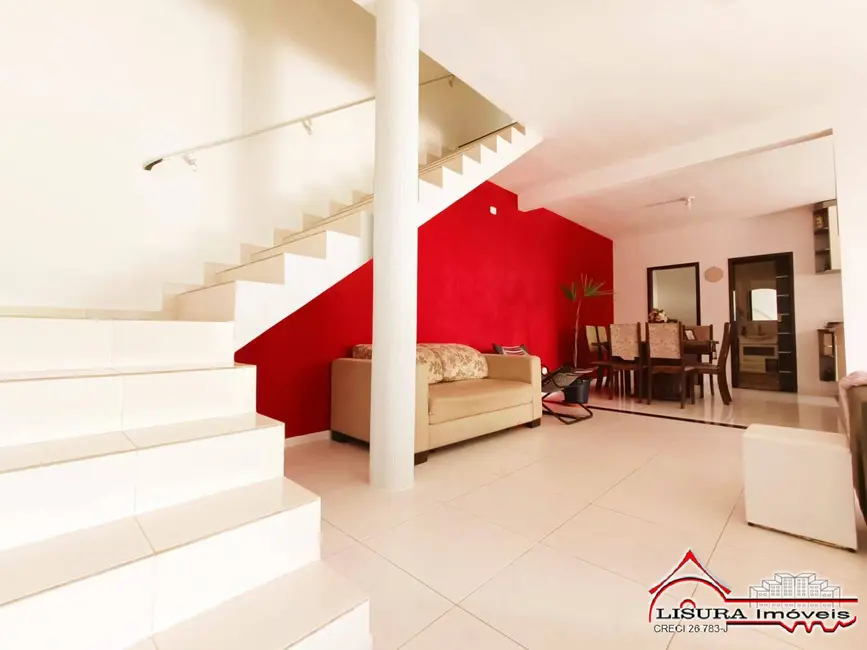 Foto 5 de Casa com 3 quartos à venda, 270m2 em Jardim Santa Maria, Jacarei - SP