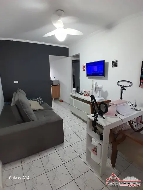 Foto 4 de Casa de Condomínio com 2 quartos à venda, 54m2 em Jardim Maria Amélia, Jacarei - SP