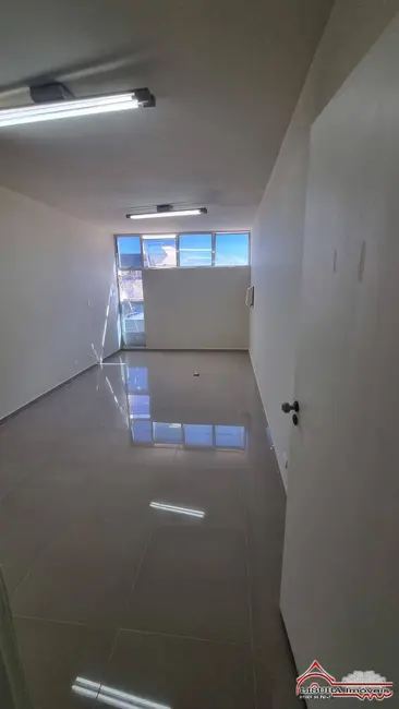 Sala Comercial com 3 quartos para alugar, 100m2 em Centro, Jacarei - SP - imagem 7 Foto 7 de Sala Comercial com 3 quartos para alugar, 100m2 em Centro, Jacarei - SP