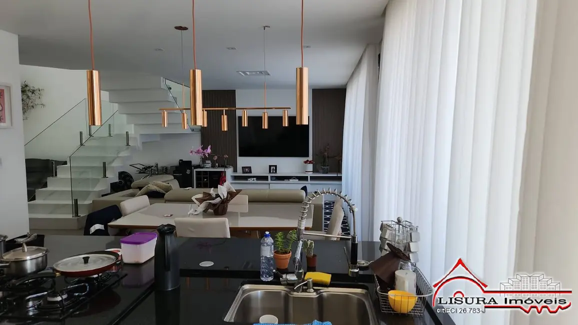 Foto 6 de Casa com 3 quartos para alugar em Jacarei - SP