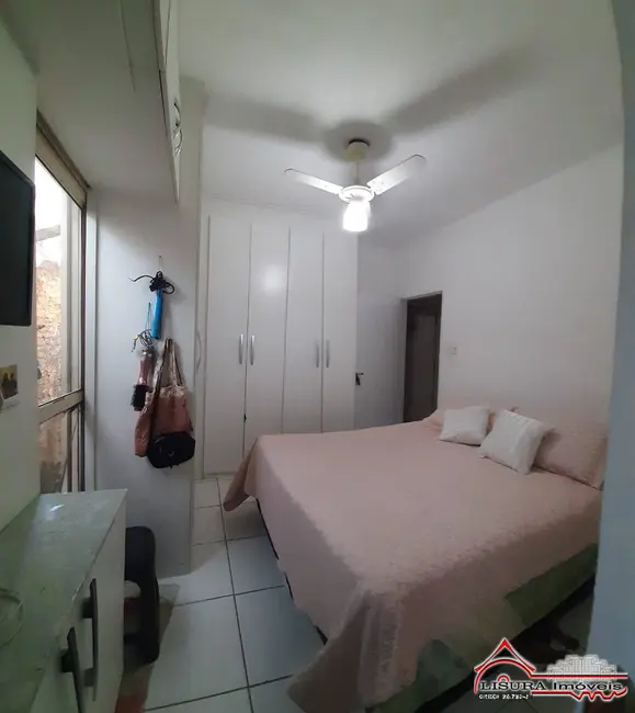 Foto 3 de Casa com 3 quartos à venda, 198m2 em Jardim Mesquita, Jacarei - SP