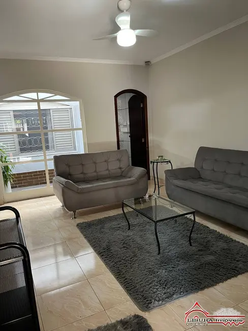 Foto 3 de Casa com 4 quartos à venda, 215m2 em Jardim Mesquita, Jacarei - SP