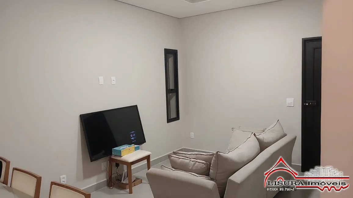 Foto 3 de Casa de Condomínio com 3 quartos à venda, 130m2 em Condomínio Residencial Fogaça, Jacarei - SP