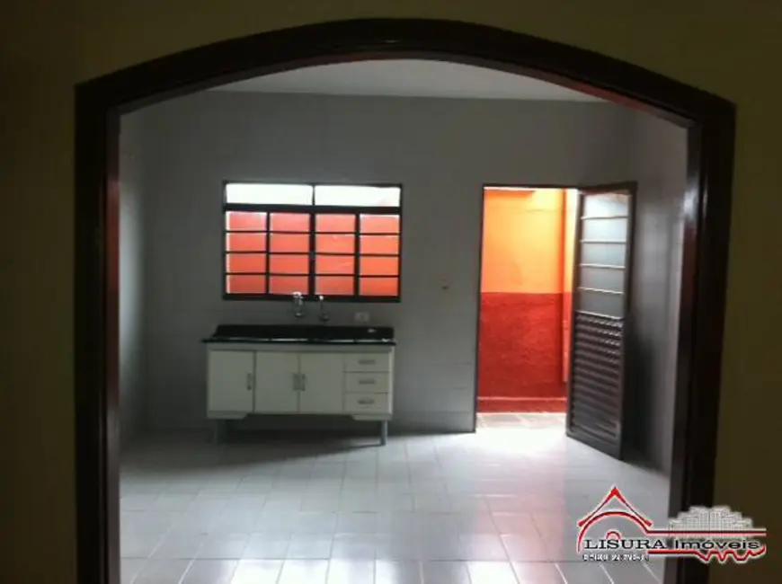 Foto 5 de Casa com 4 quartos à venda, 210m2 em Jardim do Vale, Jacarei - SP