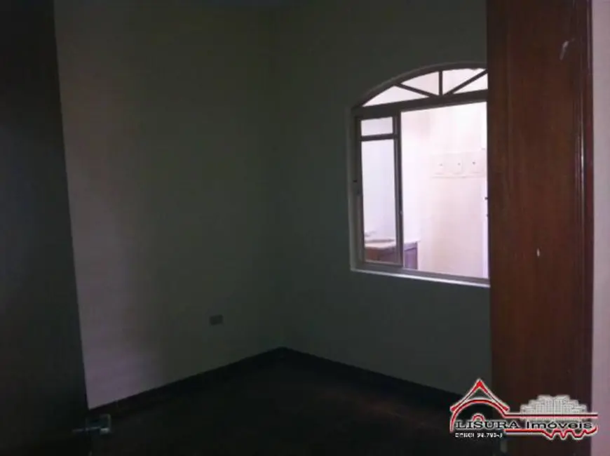 Foto 7 de Casa com 4 quartos à venda, 210m2 em Jardim do Vale, Jacarei - SP
