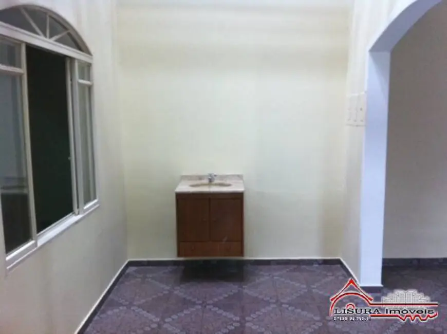 Foto 9 de Casa com 4 quartos à venda, 210m2 em Jardim do Vale, Jacarei - SP