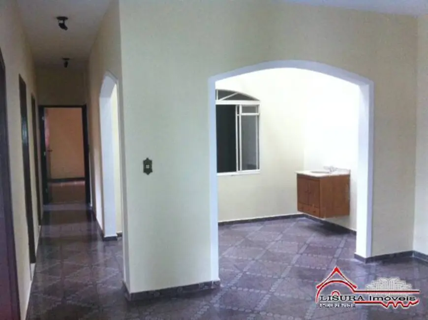 Foto 4 de Casa com 4 quartos à venda, 210m2 em Jardim do Vale, Jacarei - SP