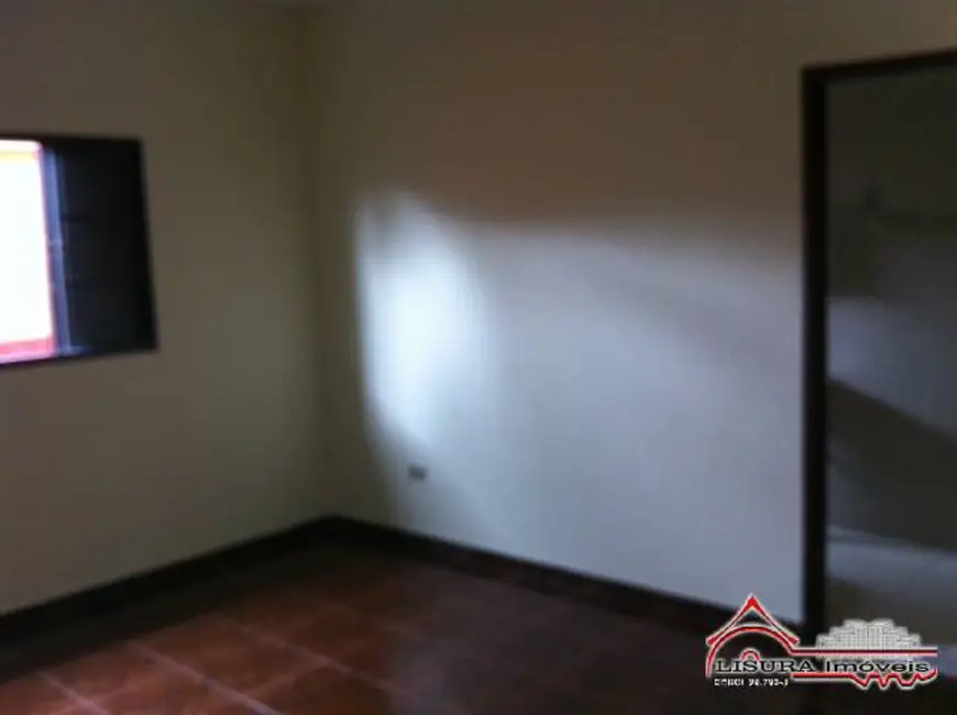 Foto 8 de Casa com 4 quartos à venda, 210m2 em Jardim do Vale, Jacarei - SP