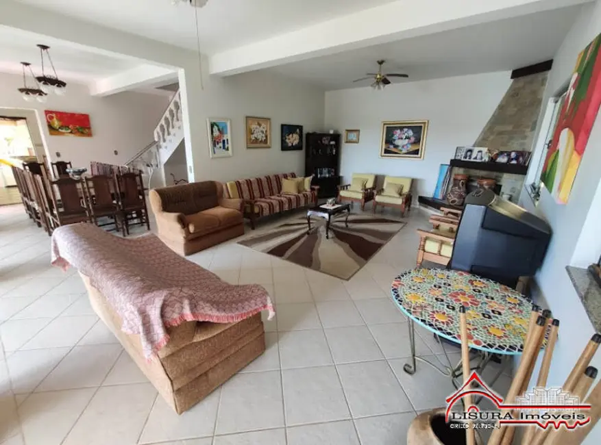 Foto 8 de Casa de Condomínio com 3 quartos à venda, 384m2 em Chácaras Condomínio Recanto Pássaros II, Jacarei - SP