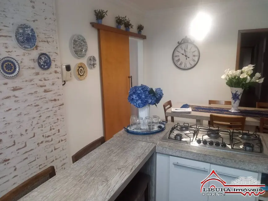 Foto 6 de Casa com 3 quartos à venda, 214m2 em Jardim Mesquita, Jacarei - SP