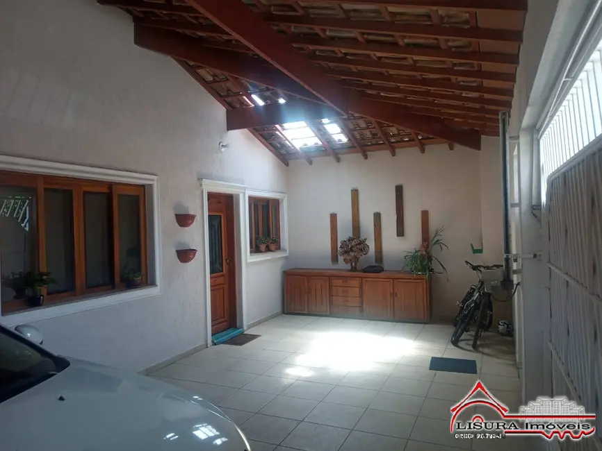 Foto 4 de Casa com 3 quartos à venda, 214m2 em Jardim Mesquita, Jacarei - SP