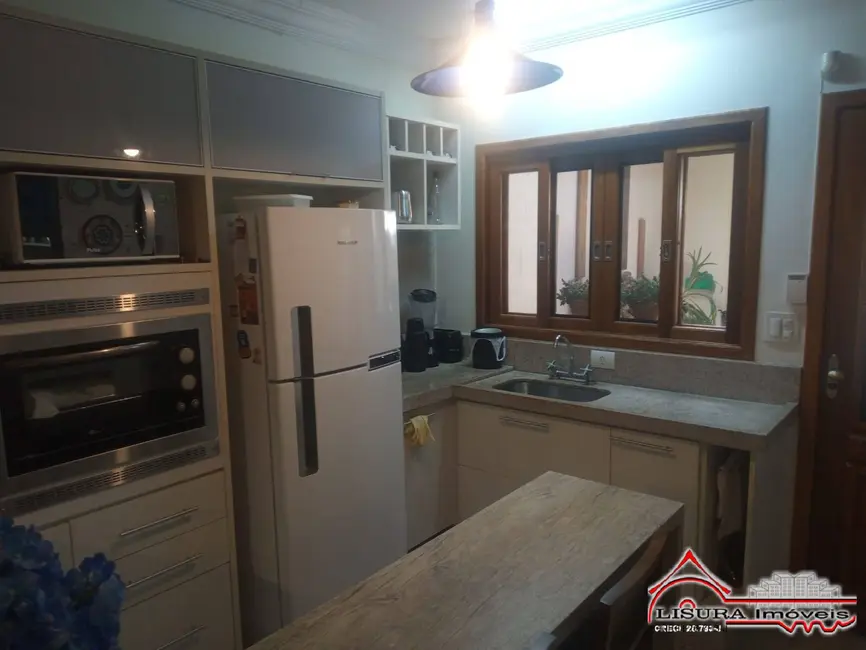 Foto 7 de Casa com 3 quartos à venda, 214m2 em Jardim Mesquita, Jacarei - SP