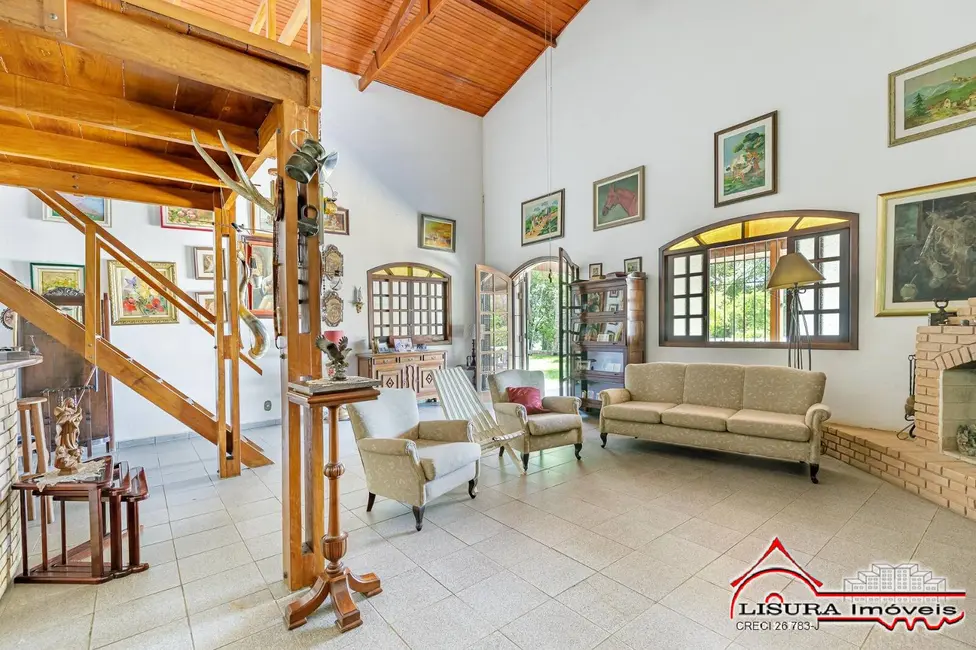 Foto 3 de Casa de Condomínio com 4 quartos à venda, 352m2 em Chácaras Condomínio Recanto Pássaros II, Jacarei - SP