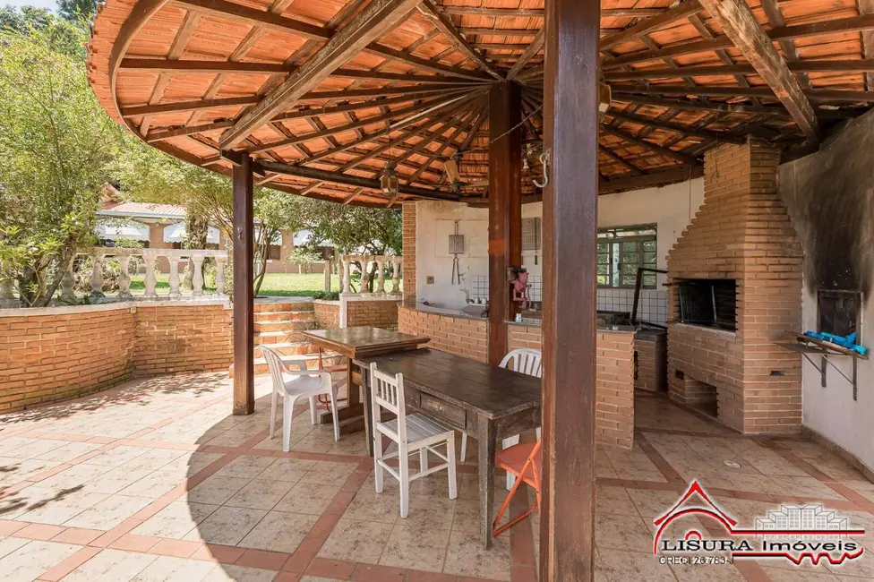 Foto 6 de Casa de Condomínio com 4 quartos à venda, 352m2 em Chácaras Condomínio Recanto Pássaros II, Jacarei - SP