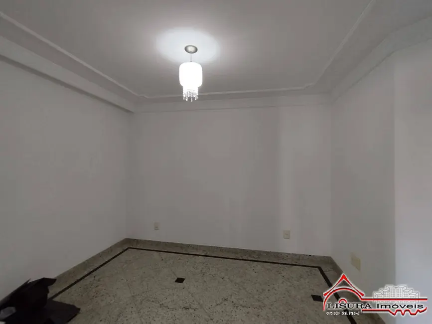 Foto 8 de Casa com 3 quartos para alugar, 275m2 em Jardim Coleginho, Jacarei - SP