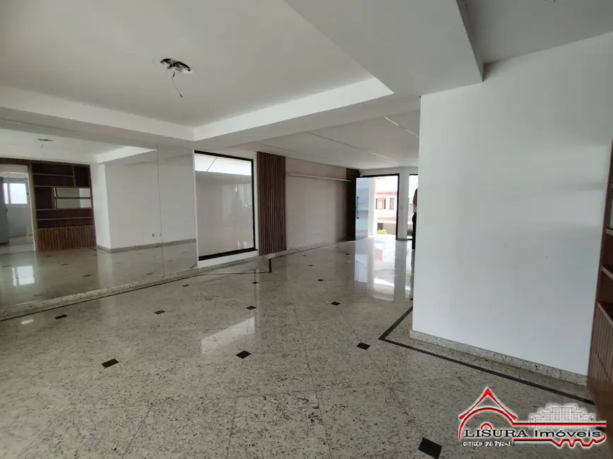 Foto 5 de Casa com 3 quartos para alugar, 275m2 em Jardim Coleginho, Jacarei - SP