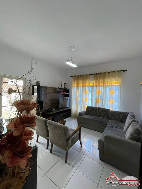 Foto 1 de Casa com 3 quartos à venda, 260m2 em Jardim Bela Vista, Jacarei - SP