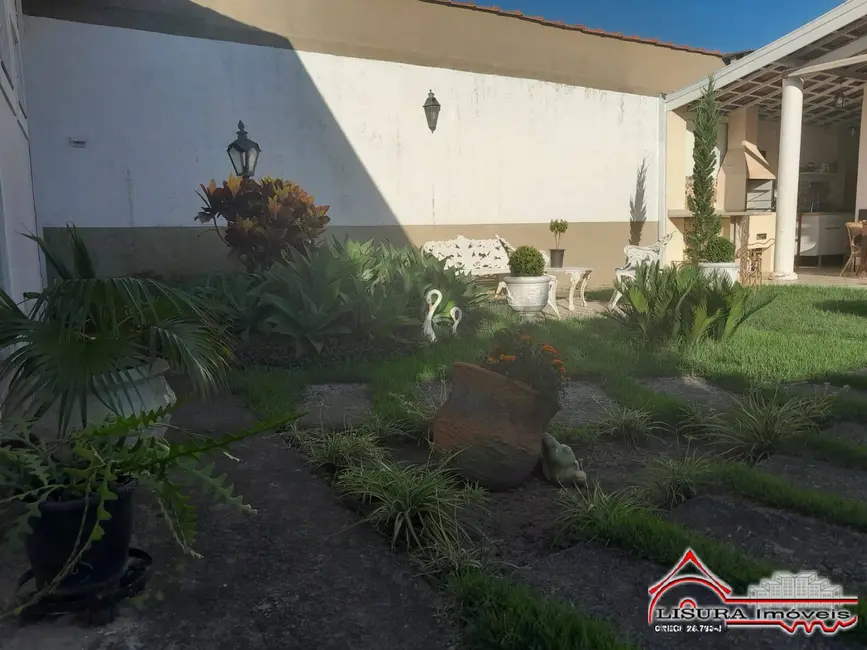 Foto 8 de Casa com 3 quartos à venda, 260m2 em Jacarei - SP