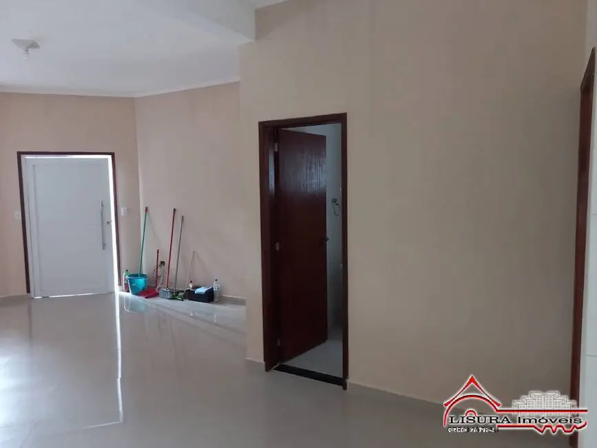 Foto 4 de Casa com 3 quartos à venda, 132m2 em Residencial Parque dos Sinos, Jacarei - SP