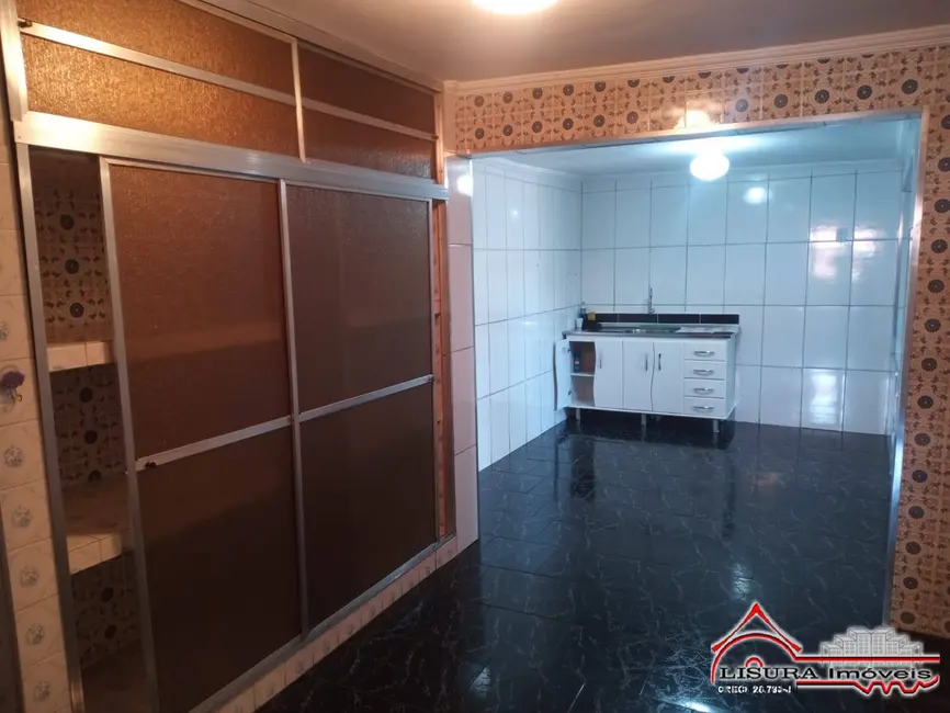 Foto 4 de Casa com 4 quartos à venda, 200m2 em Jardim Bela Vista, Jacarei - SP