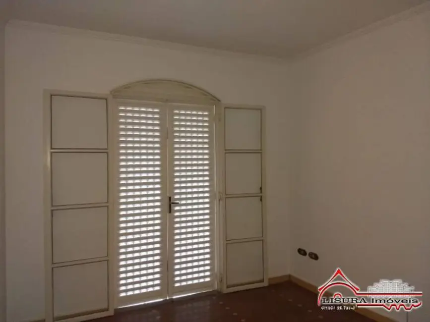 Foto 6 de Casa com 4 quartos à venda, 10m2 em Parque Santo Antônio, Jacarei - SP