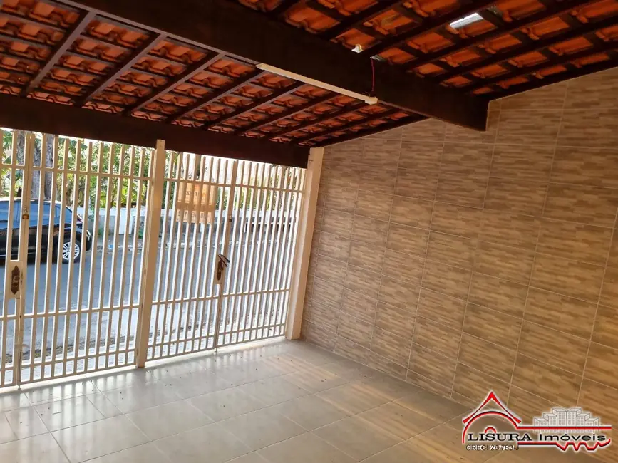 Foto 2 de Casa com 3 quartos à venda, 180m2 em Jardim das Oliveiras, Jacarei - SP