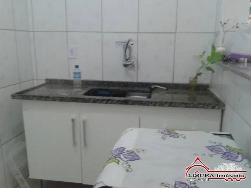 Foto 5 de Casa de Condomínio com 2 quartos à venda, 60m2 em Parque Califórnia, Jacarei - SP