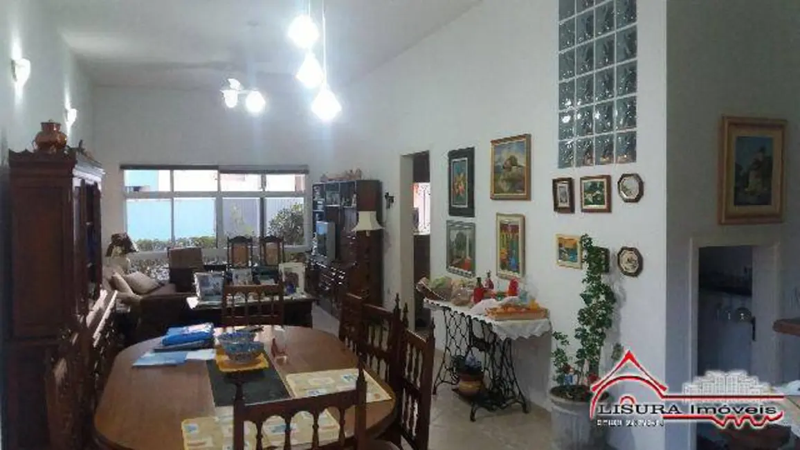 Foto 3 de Casa de Condomínio com 4 quartos à venda, 200m2 em Cidade Jardim, Jacarei - SP