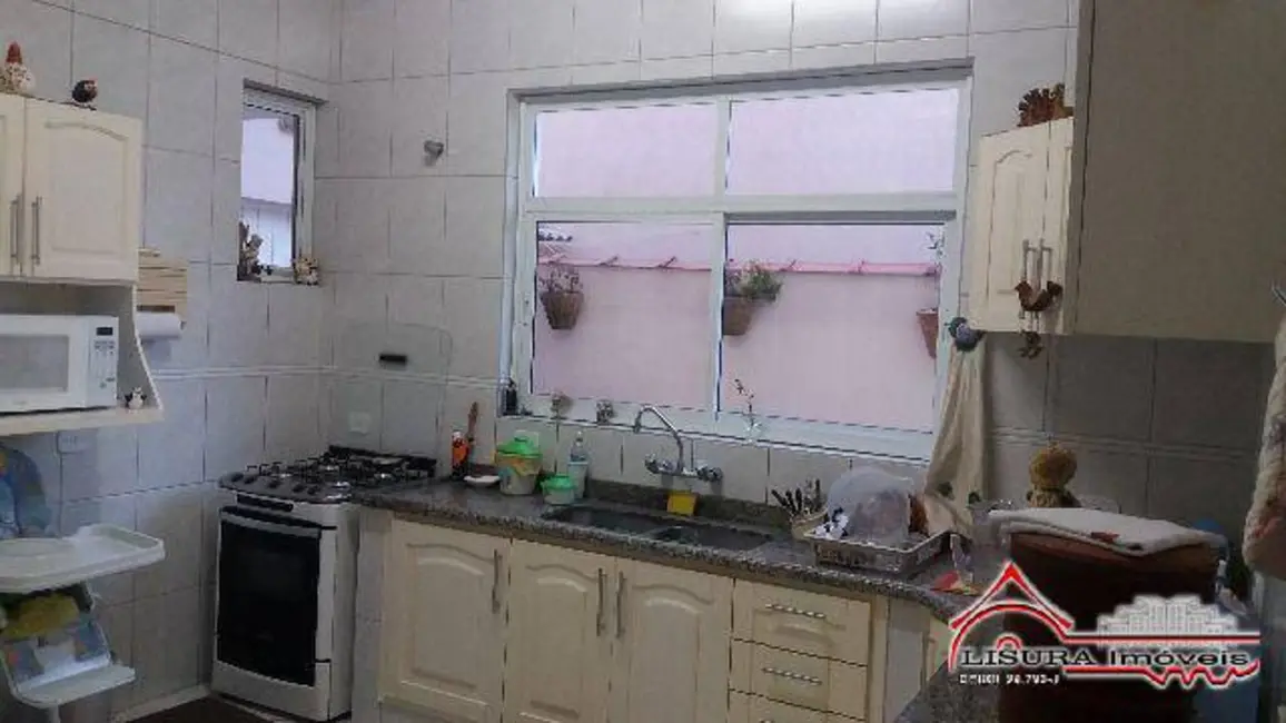 Foto 4 de Casa de Condomínio com 4 quartos à venda, 200m2 em Cidade Jardim, Jacarei - SP