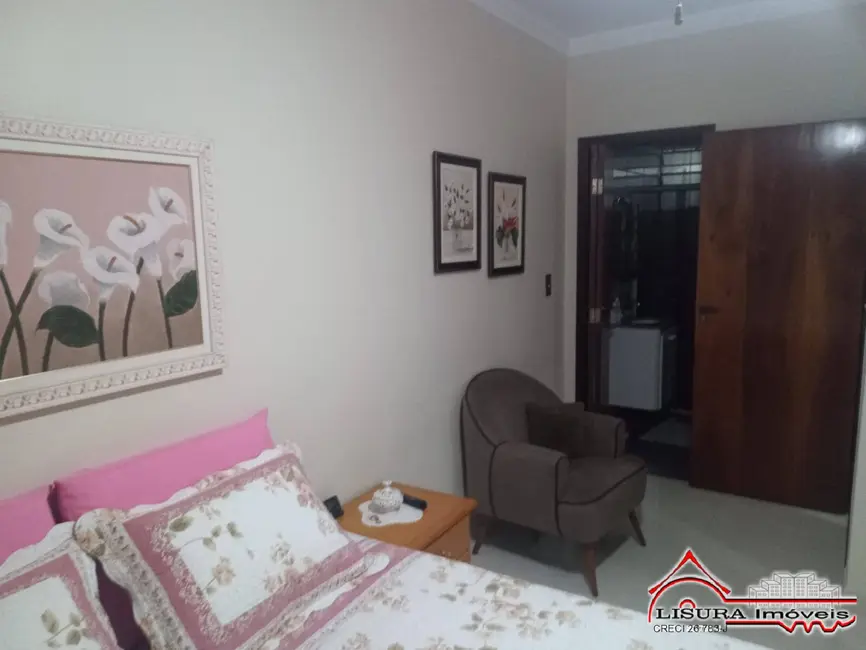 Foto 9 de Casa com 3 quartos à venda, 173m2 em Parque Brasil, Jacarei - SP