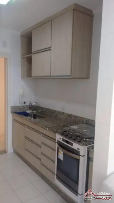 Apartamento com 3 quartos para alugar, 93m2 em Jardim Pereira do Amparo, Jacarei - SP - imagem 6 Foto 6 de Apartamento com 3 quartos para alugar, 93m2 em Jardim Pereira do Amparo, Jacarei - SP