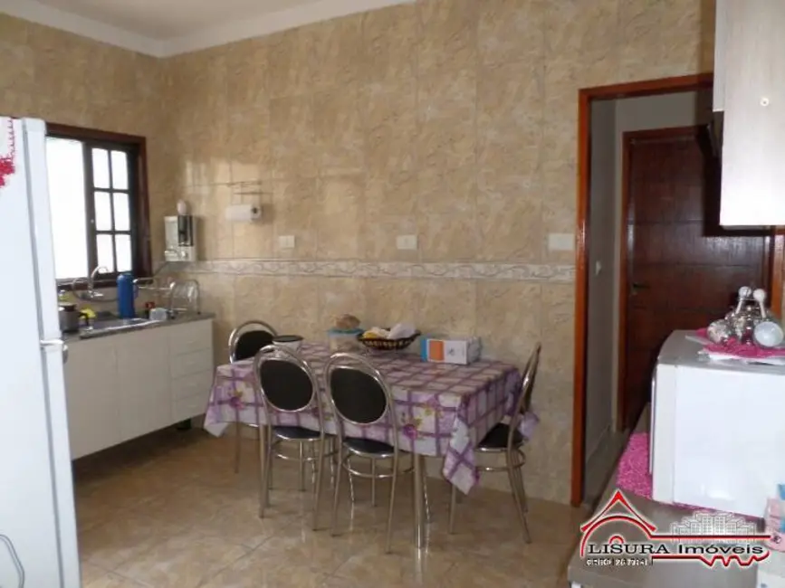 Foto 9 de Casa com 2 quartos à venda, 76m2 em Jardim Santa Marina, Jacarei - SP