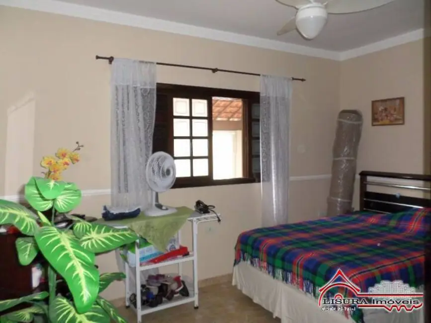 Foto 5 de Casa com 2 quartos à venda, 76m2 em Jardim Santa Marina, Jacarei - SP