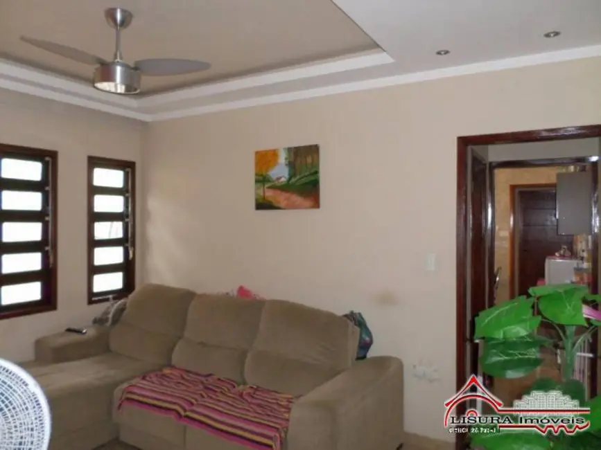 Foto 2 de Casa com 2 quartos à venda, 76m2 em Jardim Santa Marina, Jacarei - SP