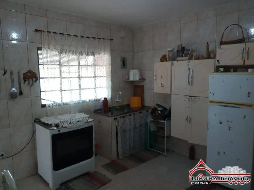 Foto 8 de Chácara com 5 quartos à venda, 300m2 em Santa Branca - SP