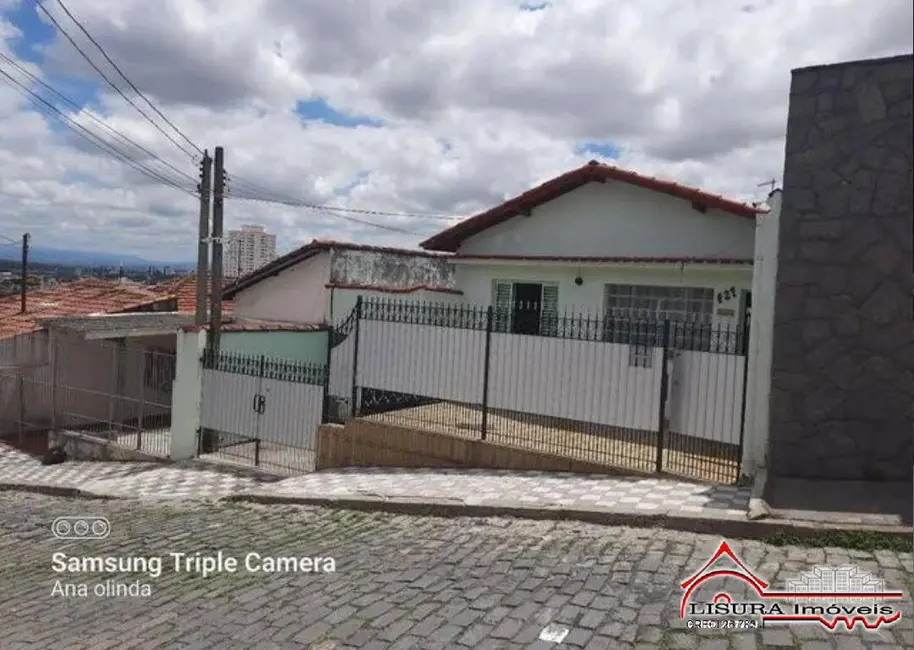 Foto 1 de Casa com 3 quartos à venda, 96m2 em Centro, Jacarei - SP