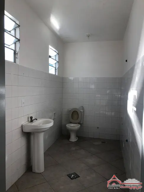 Armazém / Galpão para alugar, 300m2 em Sao Jose Dos Campos - SP - imagem 8 Foto 8 de Armazém / Galpão para alugar, 300m2 em Sao Jose Dos Campos - SP