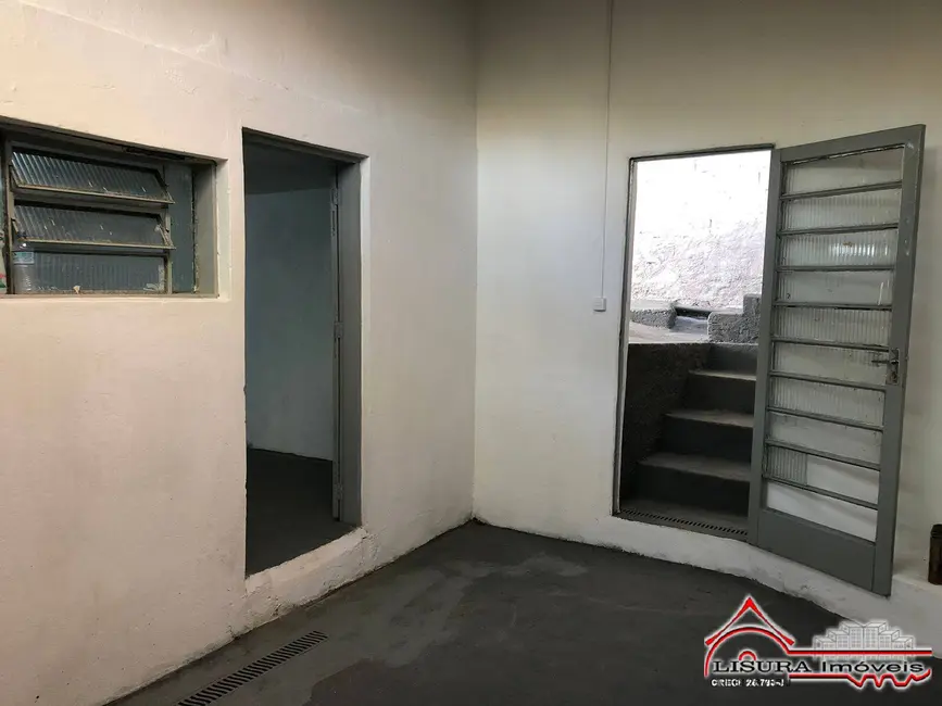 Armazém / Galpão para alugar, 300m2 em Sao Jose Dos Campos - SP - imagem 6 Foto 6 de Armazém / Galpão para alugar, 300m2 em Sao Jose Dos Campos - SP