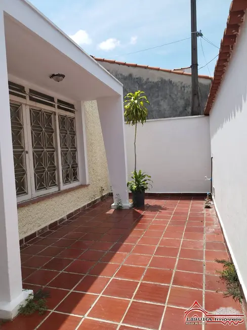 Foto 4 de Casa com 2 quartos à venda, 270m2 em Centro, Jacarei - SP